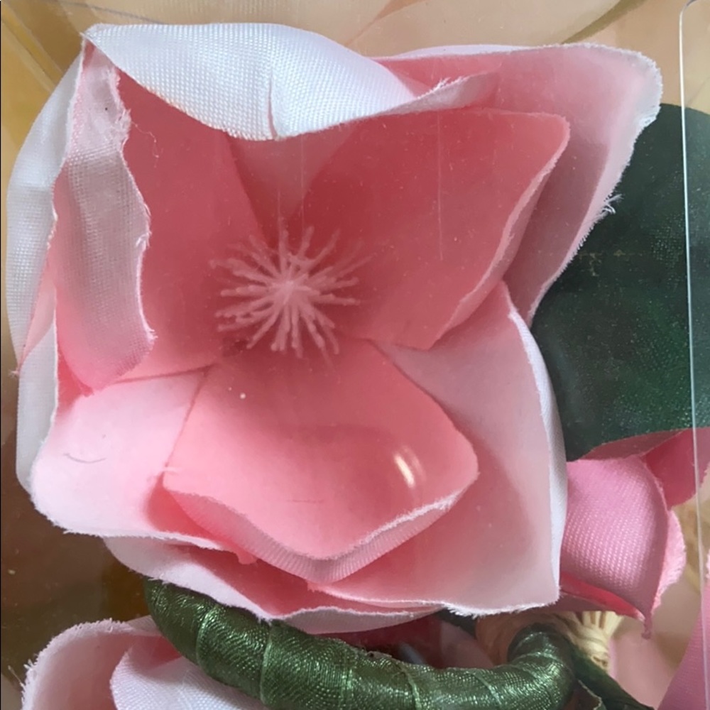 Napkin rings pink roses